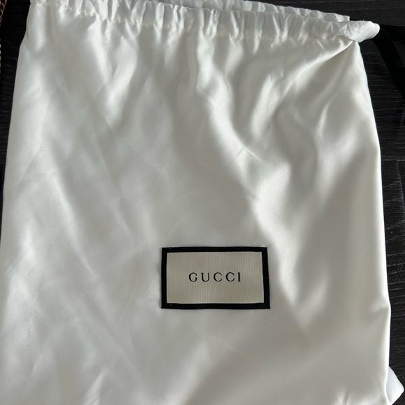 Brand New Gucci Marmont Bucket Bag - Picture 6 of 8